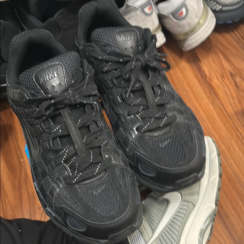 Nike Men's Black Running Shoes